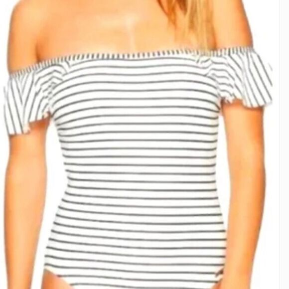 Vince Camuto Ruffle Off The Shoulder OnePiece Swimsuit Sz 6 NWT Bright CoralRed - Picture 3 of 9